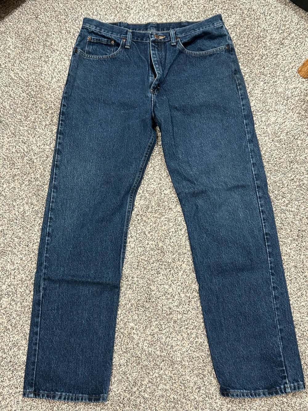 Wrangler Men's Classic Straight Fit Dark Blue Jeans 35 x 32